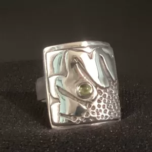 STERLING SILVER RING: size 6 1/2