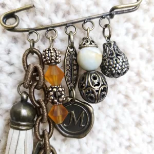 INITIAL ANTIQUE GOLD KILT PIN