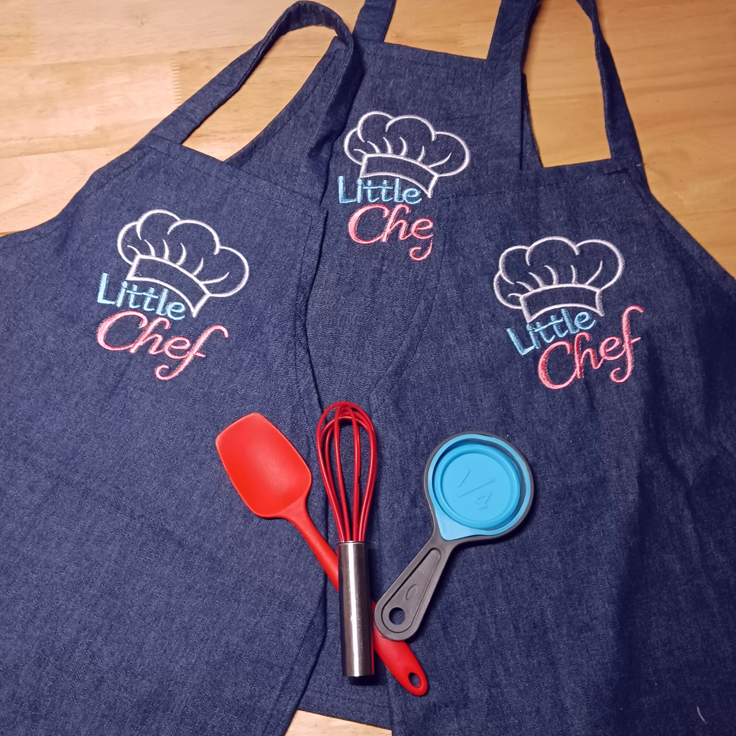 207-800.Px1042_LittleChefHat_TRIO-20251203_093953